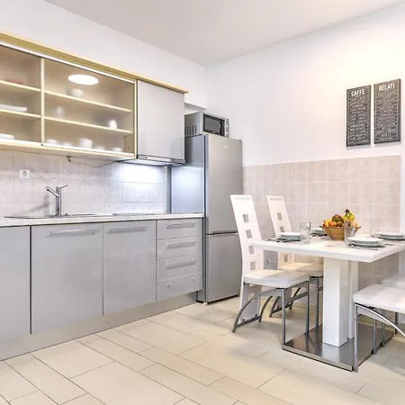 Apartment Apartmani Heta Alagic II