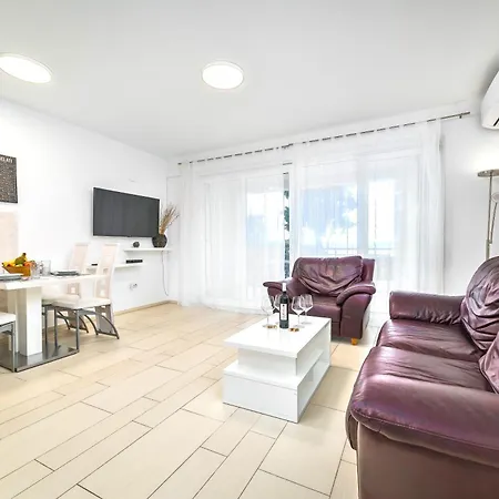 Apartment Apartmani Heta Alagic II *