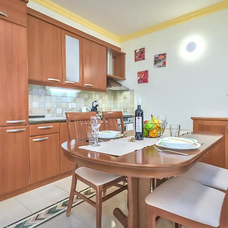 Apartment Apartmani Heta Alagic II *
