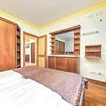 Apartmani Heta Alagic II Lägenhet Selce